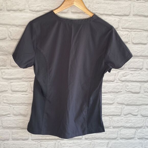 Scrub top for nurse - Picture 5 of 5